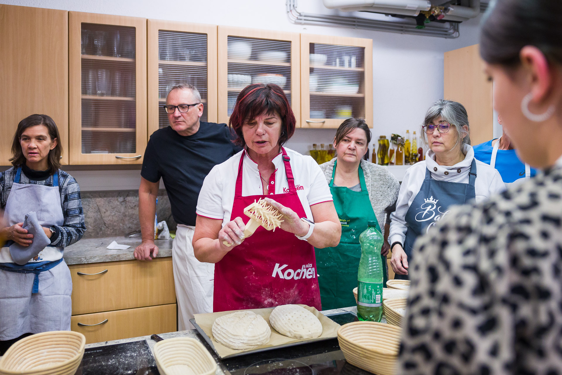 Brot verzieren beim Brotbackkurs