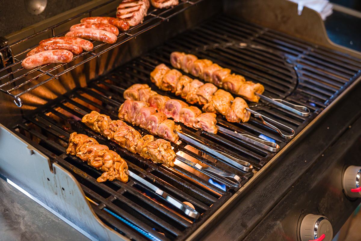 Hühnerspieße am Grill 