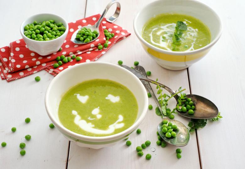 Erbsensuppe mit Frischkäse