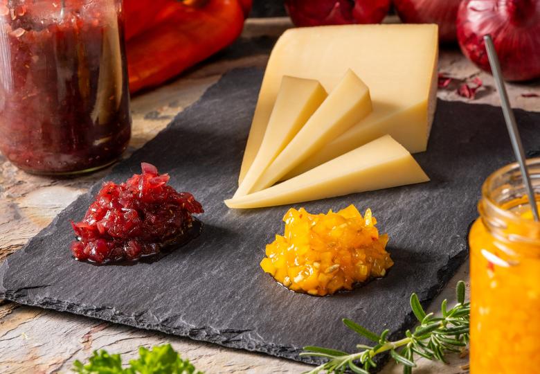 Paprikamarmelade und Zwiebelchutney