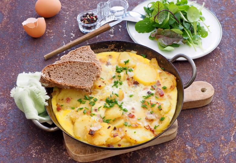 Bauernpfanne mit Erdäpfeln und Speck