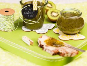 Kiwi-Marmelade mit grünem Tee