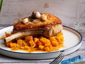 Schweinskotelett mit Kürbisgröstl