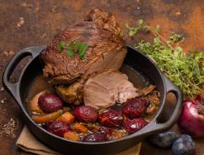 Lammbraten mit Rotweinzwetschken