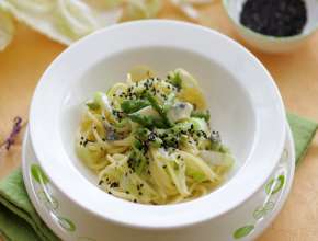 Spaghetti mit Spargel und Gorgonzola