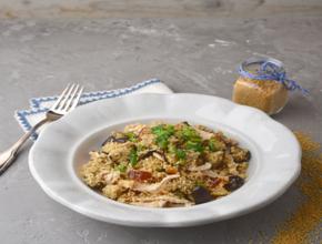 Couscous mit gebratenem Huhn und Gemüse