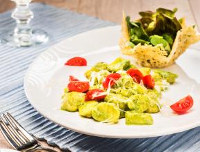 Gnocchi mit Kräuterpesto