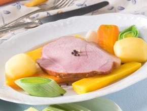 Gepökeltes Bio-Surfleisch mit Wintergemüse 