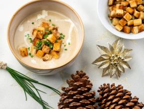 Maroni-Selleriecremesuppe mit Lebkuchencroûtons