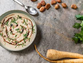 Pastinakencremesuppe mit Maroni