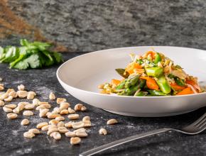Asiatischer Spargelsalat