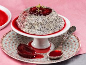 Mohnpudding mit Rumzwetschken
