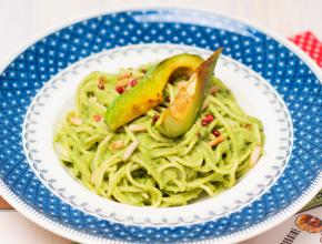 Spaghetti mit Avocados