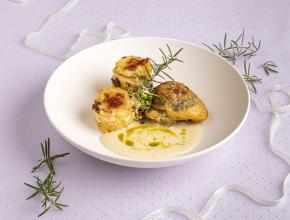 Gefülltes Kräuterhendl mit Erdäpfelgratin