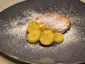 Böhmische Rahmdalken mit karamellisierter Banane