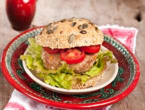 Hamburger mit Buchweizen-Laibchen