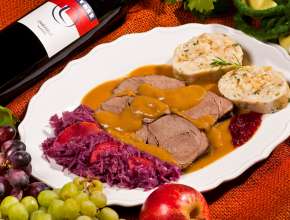 Hirschbraten mit Apfel-Rotkraut