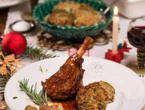 Lammstelzen mit Gemüselaibchen