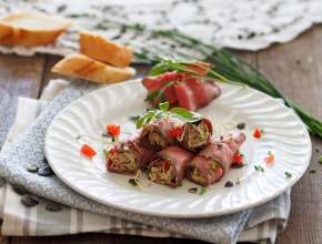 Roastbeef vom Weißen Scherzel mit Kernöltopfen gefüllt