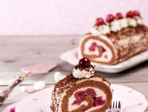 Schwarzwälder-Kirsch-Roulade