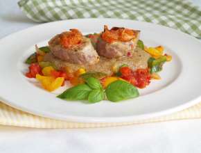 Schweinsmedaillons mit Gemüseragout