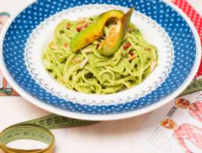 Spaghetti mit Avocados