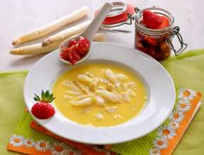 Spargelsuppe mit Curry
