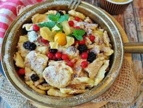Kaiserschmarrn am Couchtisch genießen, Autor: Pixabay Ritae