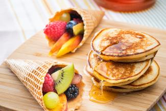 Joghurt-Crêpes mit Fruchttüte | Foto: Lexpix Joghurt-Crêpes mit Fruchttüte