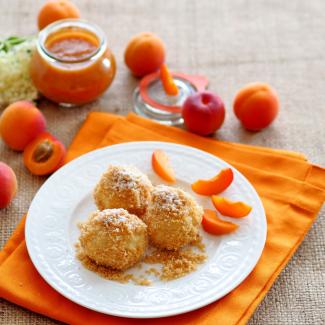 Marillenknödel mit Marillensauce | Foto: Andrea Jungwirth Marillenknödel mit Marillensauce