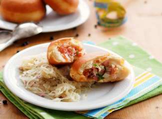 Fleischkrapfen aus Germteig