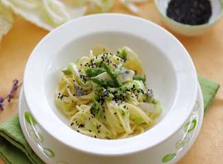 Spaghetti mit Spargel und Gorgonzola