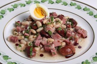 Bohnensalat mit Pökelzunge und Sulz