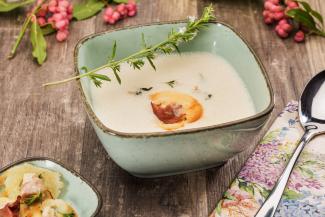 Knoblauch-Parmesan-Suppe