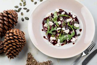 Rote-Rüben-Carpaccio mit Schafkäse