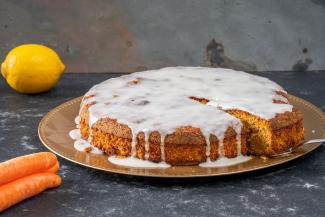 Karottenkuchen mit Orangenglasur