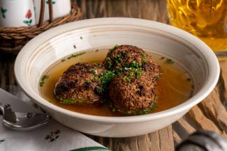 Gebackene Leberknödel