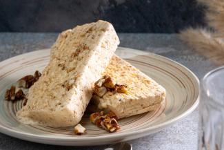 Mandelparfait mit Schuss