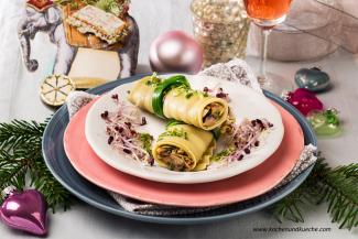 Nudelröllchen mit pikanter Pilzfülle