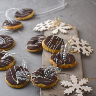 Kardamomringe mit Schokoladenglasur