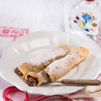 Oberösterreichische Mostpalatschinken mit Dörrzwetschkenfülle