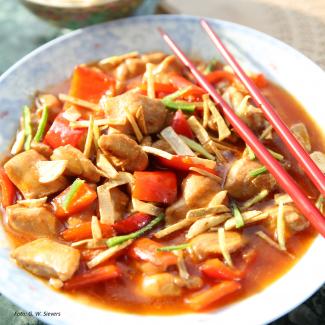 Schweinefleisch „süß-sauer“ 