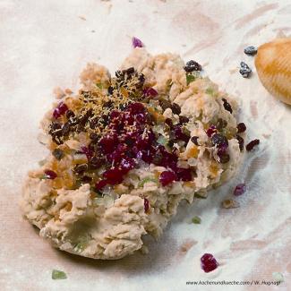 Selbstgemachter Weihnachtsstollen