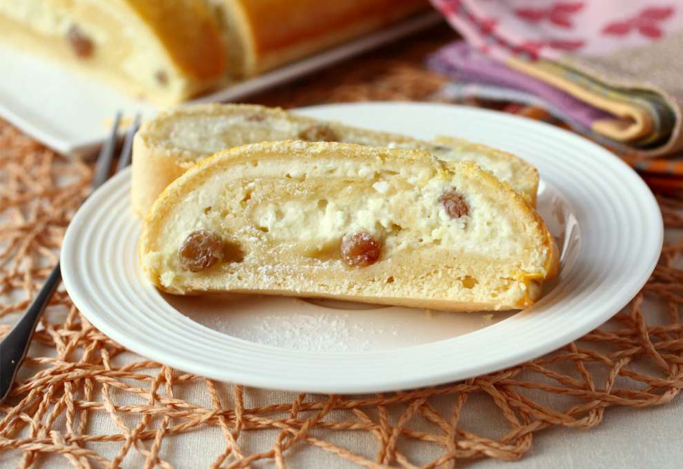 Topfenstrudel aus Mürbteig