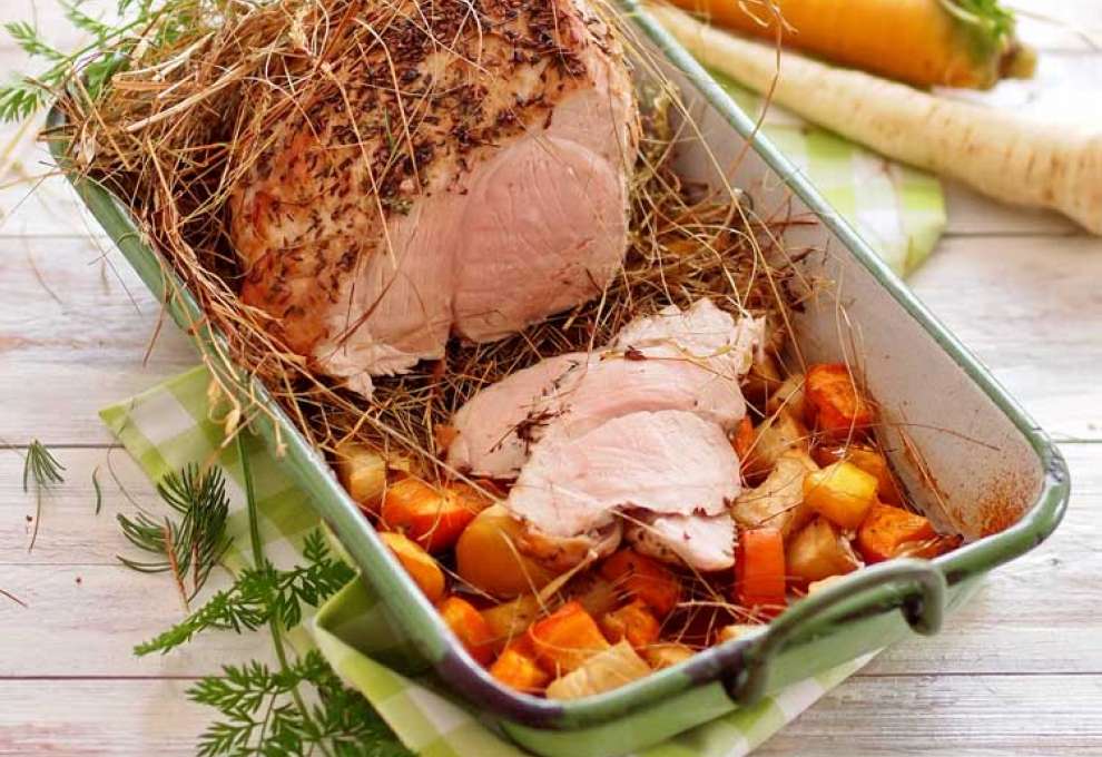 Schweinsbraten im Heubett