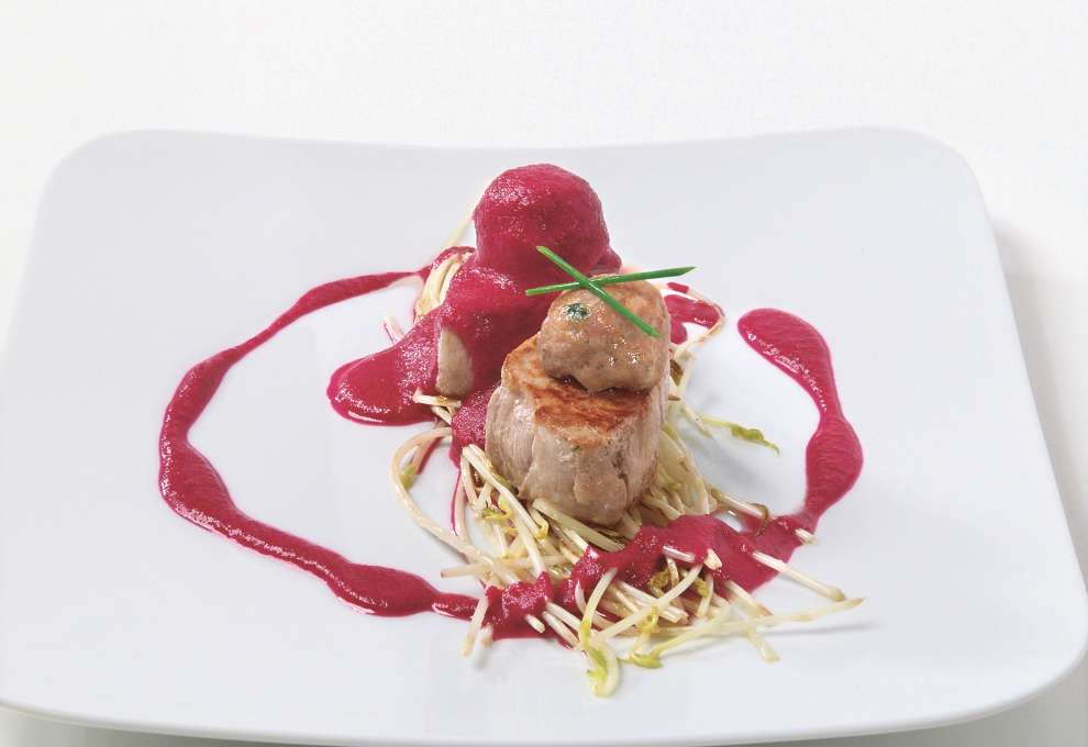 Schweinsmedaillons mit faschierten Bällchen
