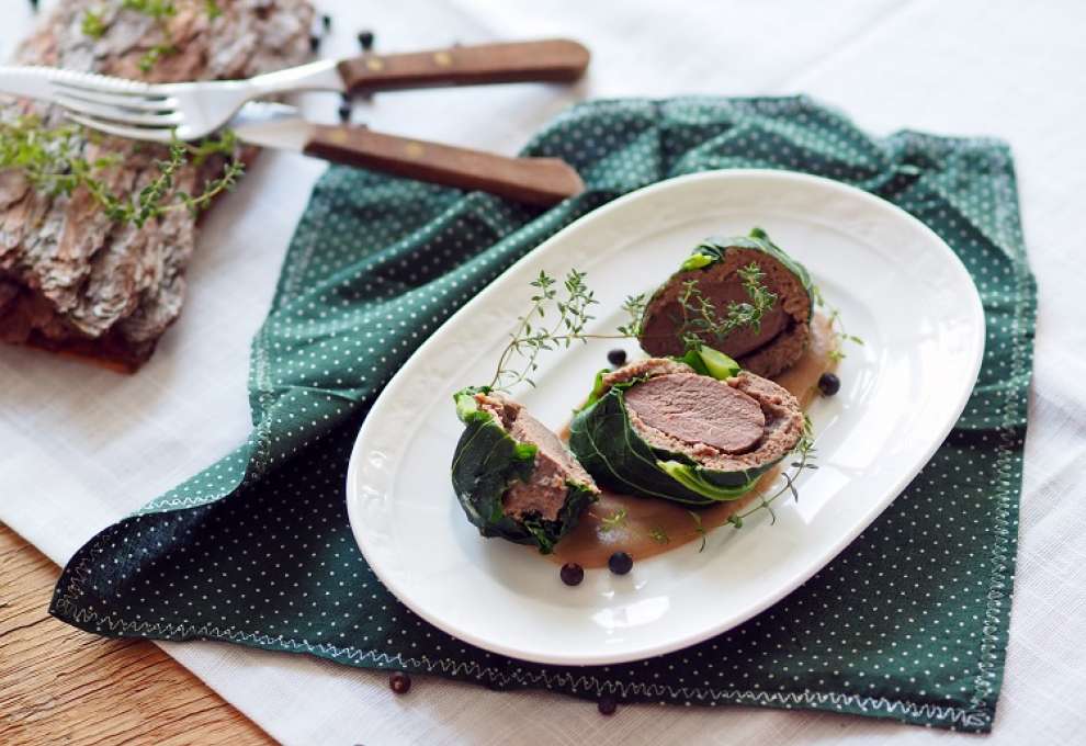 Filet vom Maibock im Mangoldblatt