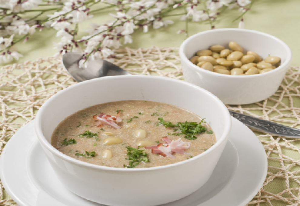 Steirische Sojabohnensuppe