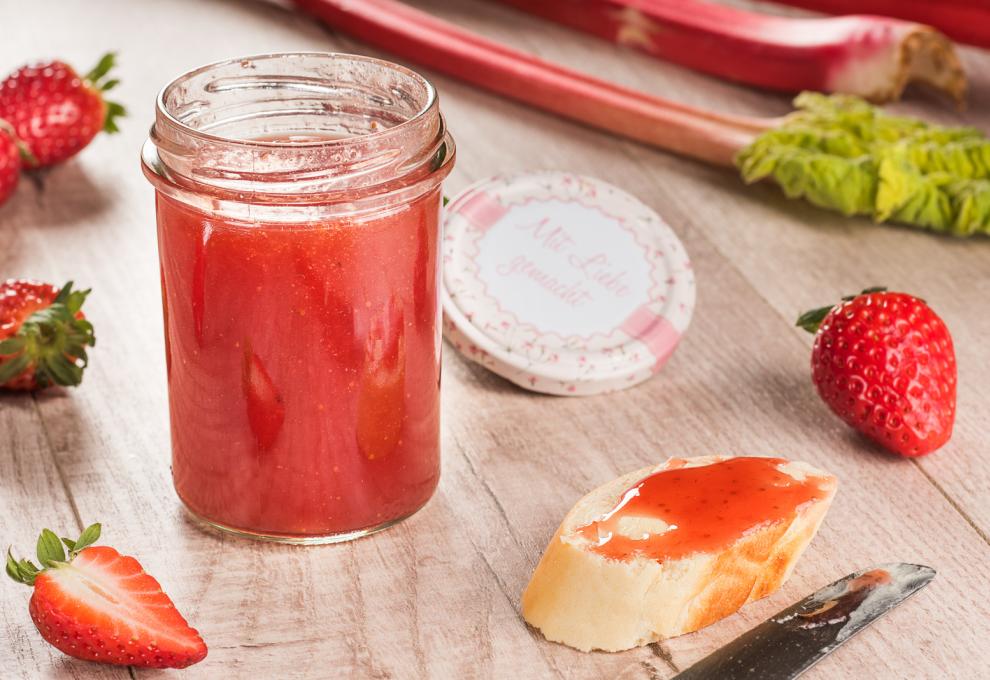 Laktosefreie Erdbeer-Rhabarber-Marmelade