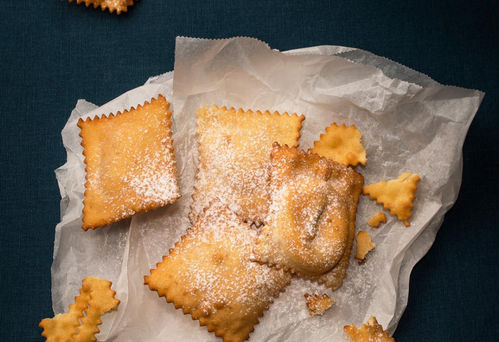 Süße gebackene Ravioli